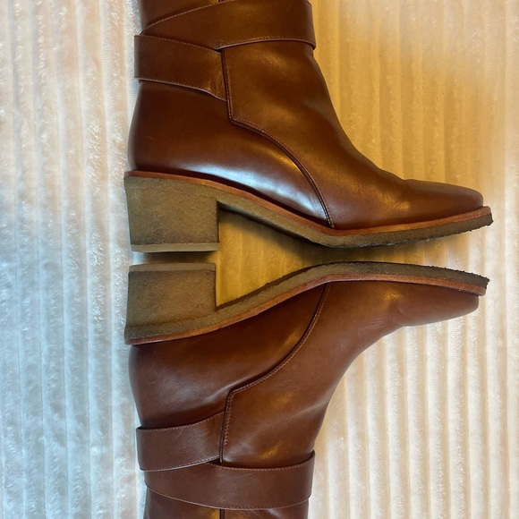 TORY BURCH- brown leather boots! 🤩👢Womens Size 9.5. Rare style! - Picture 6 of 9